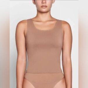 Skims Soft Smoothing Tank Top Shirt Sienna Tan 4X NWT